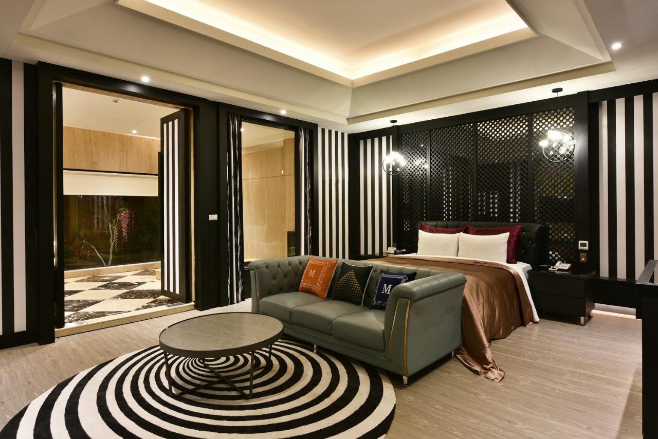Venice Motel Тайчжун Экстерьер фото