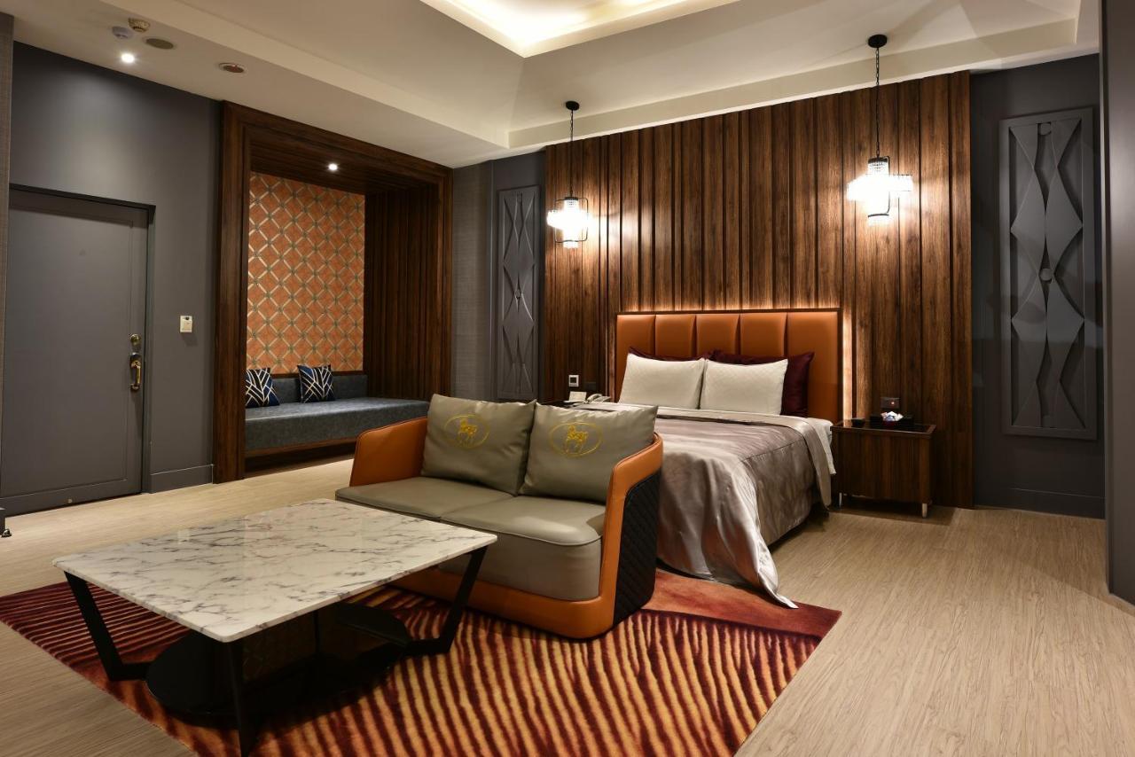 Venice Motel Тайчжун Экстерьер фото