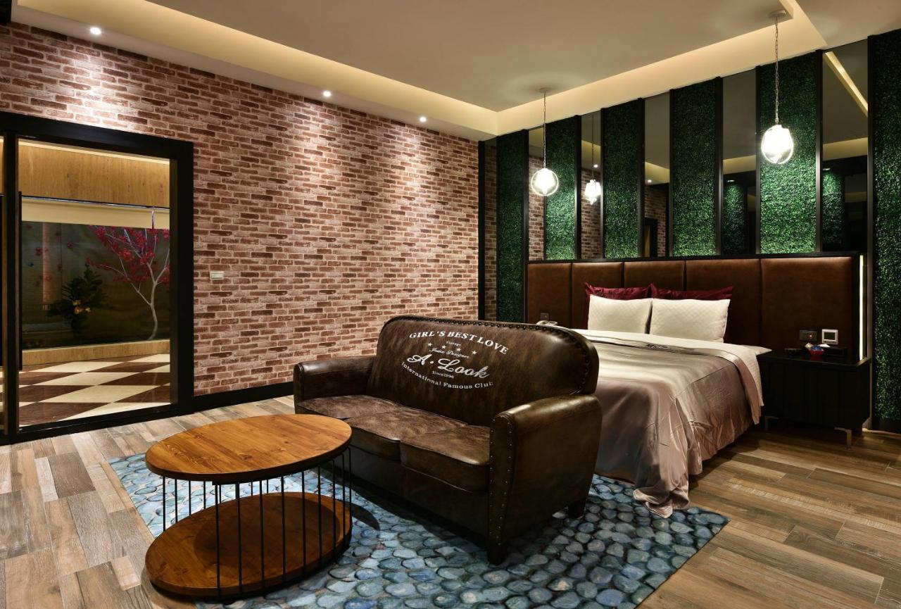 Venice Motel Тайчжун Экстерьер фото