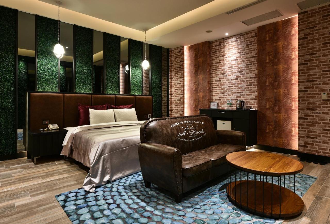 Venice Motel Тайчжун Экстерьер фото