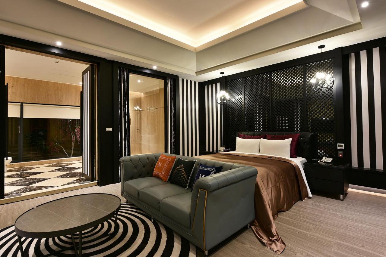 Venice Motel Тайчжун Экстерьер фото